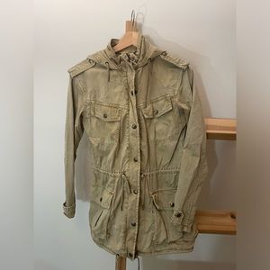 Aritzia ~ Talula ~ Jacket ~ Size XXS ~ Tan